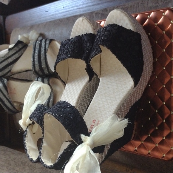 2 pairs of shoes/heels - Picture 5 of 8